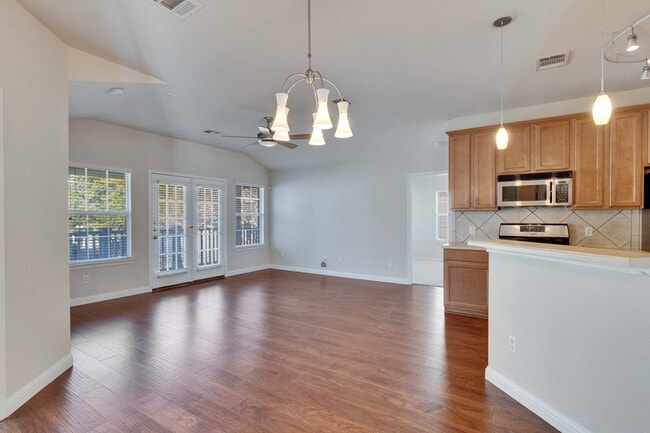 Building Photo - 1900 Scofield Ridge Pkwy