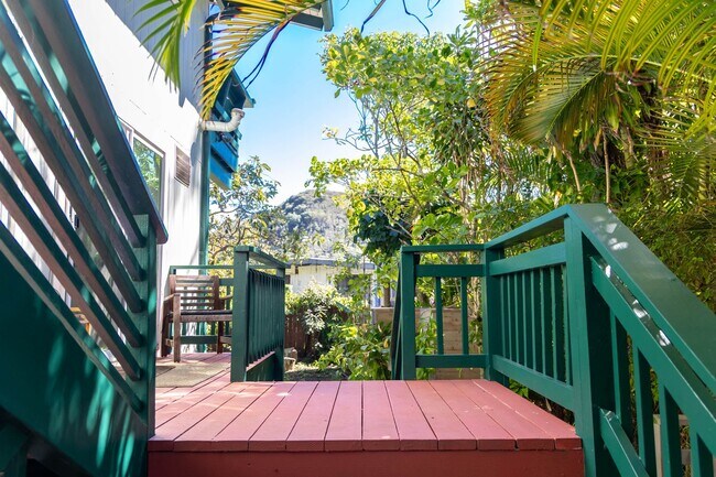 Building Photo - 59-018 Holawa St