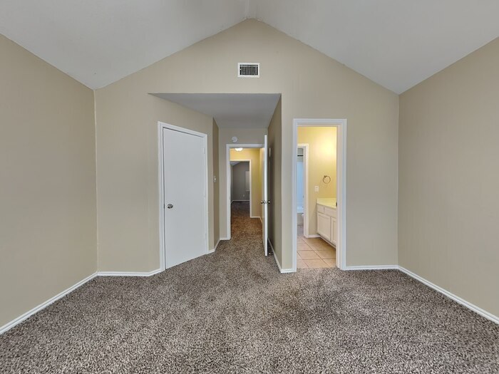 Building Photo - 13116 Rustic Trail