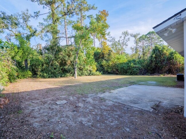 Building Photo - 2323 Frederick Pl