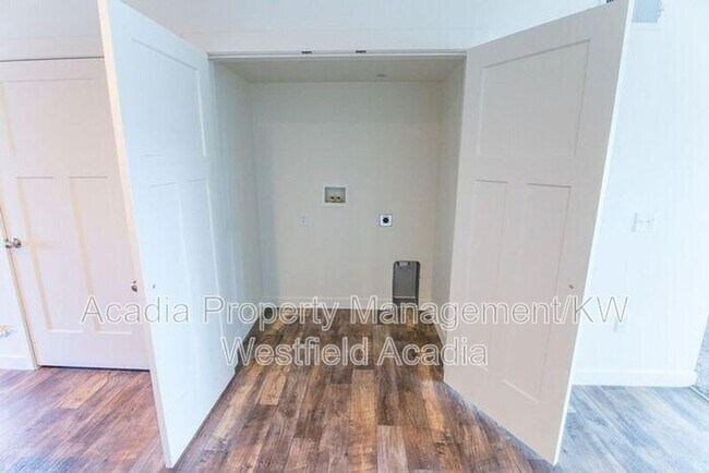 Building Photo - 533 S 850 E