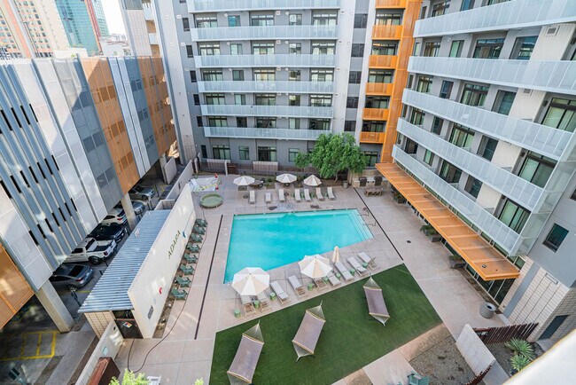 Building Photo - 914 N 4th St