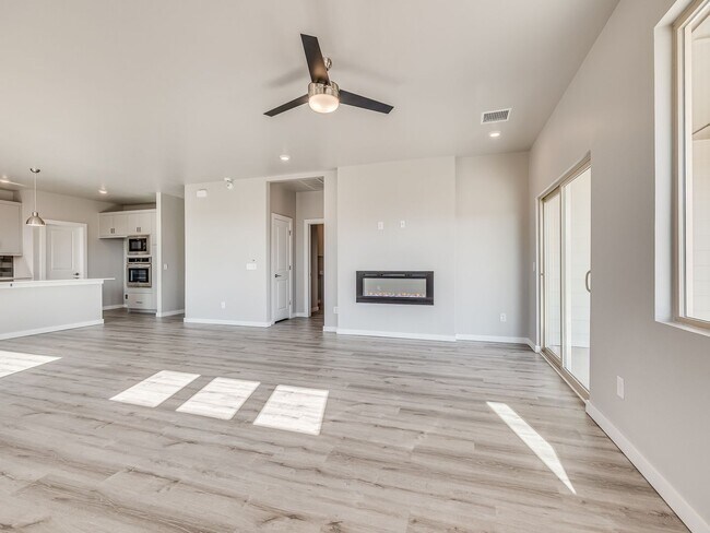 Building Photo - Beautiful New Construction Home in Edmond/...