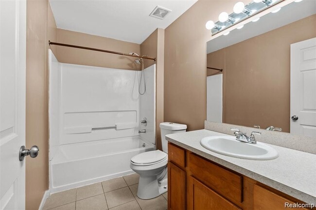 Building Photo - 17157 Higdon Dr