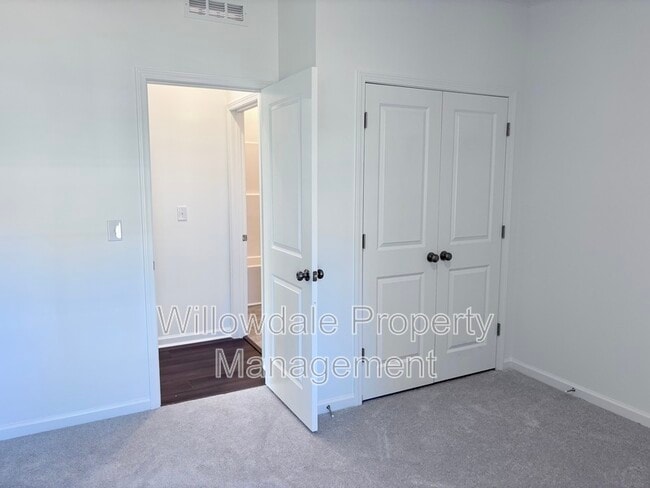 Building Photo - 400 Red Mangrove Dr