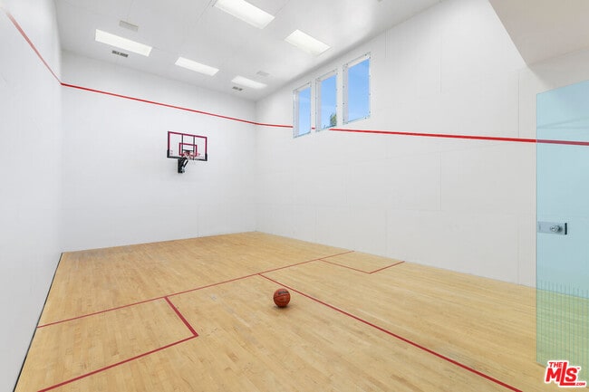 Building Photo - 1436 Summitridge Dr