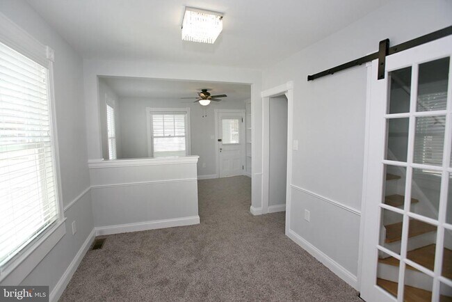Building Photo - 412 W Ocean Heights Ave
