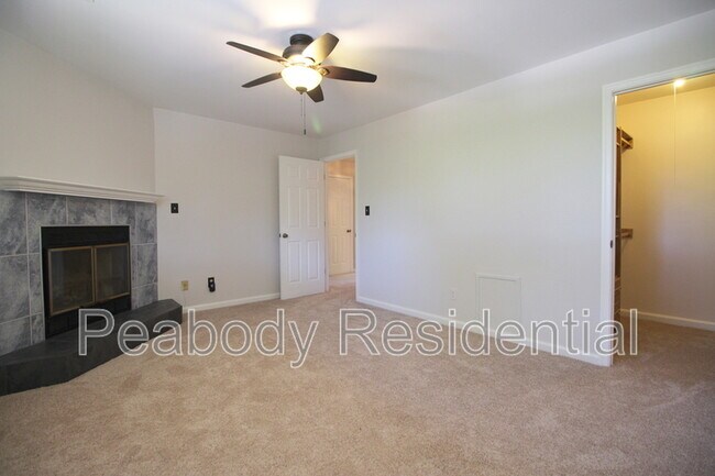 Building Photo - 2833 Kalmia Lee Ct