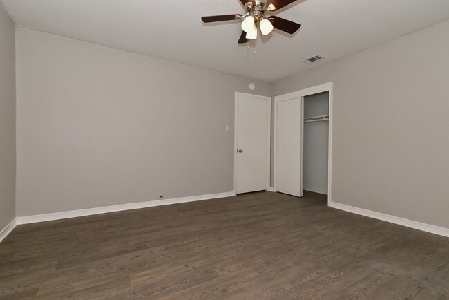 Building Photo - 50003 Del Ra Dr