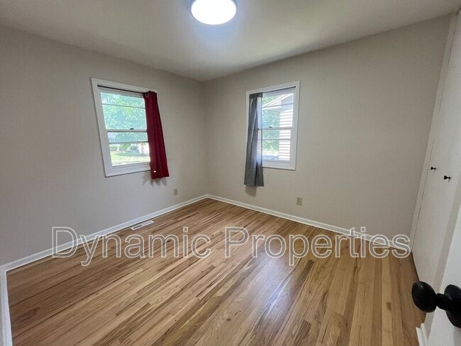 Building Photo - 3323 S 126th St