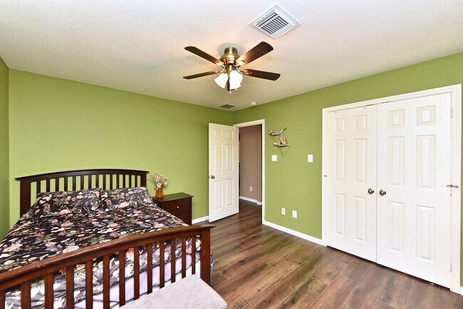 Building Photo - 22121 Atwater Canyon Ln