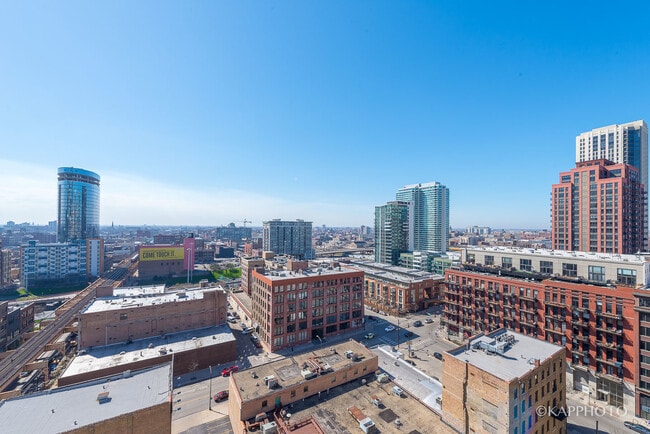 Building Photo - 200 N Jefferson St