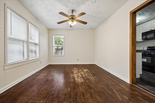 Building Photo - 2308 McClendon St