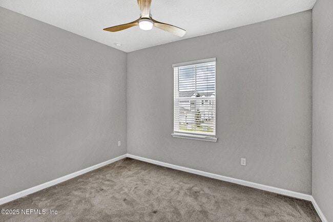 Building Photo - 469 Brandon Lks Dr