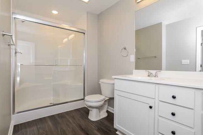 Building Photo - 2057 N Sarah Dr