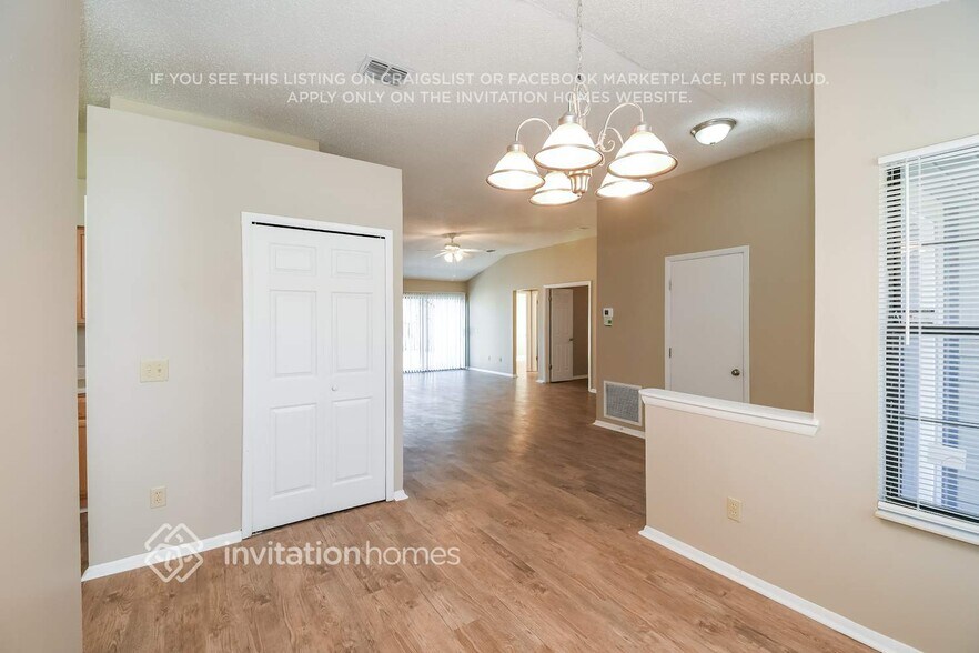 Building Photo - 8005 Weather Vane Dr