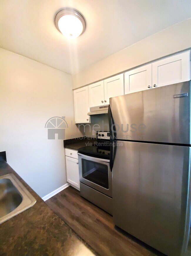 Building Photo - 4314 Dunning Rd