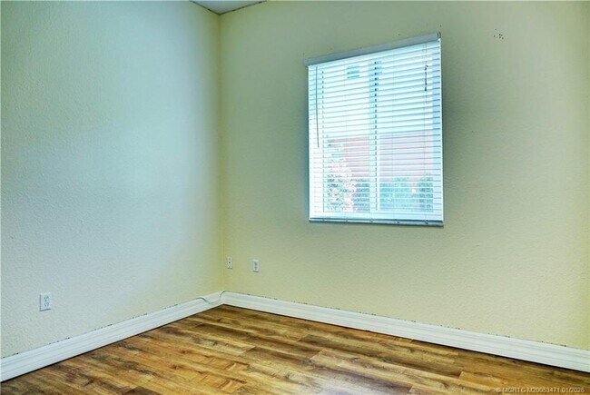 Building Photo - 49 SE Sedona Cir