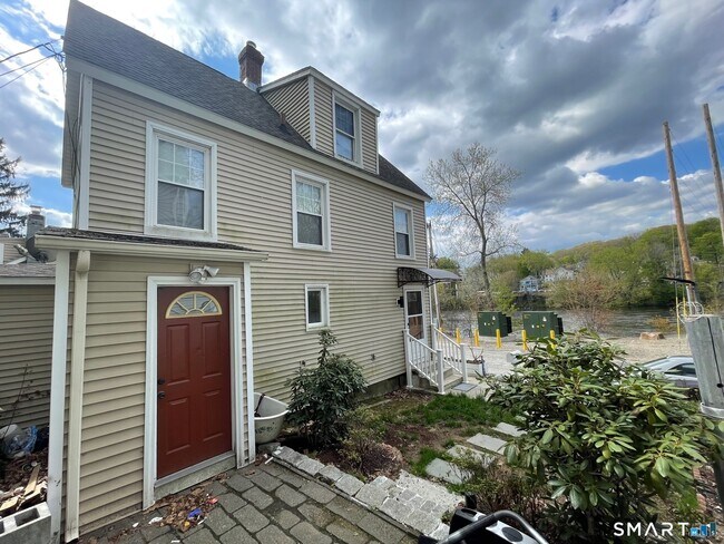 Building Photo - 279 Talman Street Extension