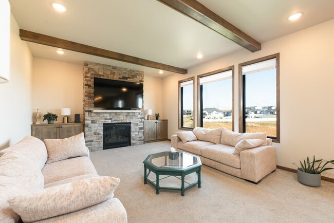 Building Photo - Beautiful Single Family Home in North Bismarck