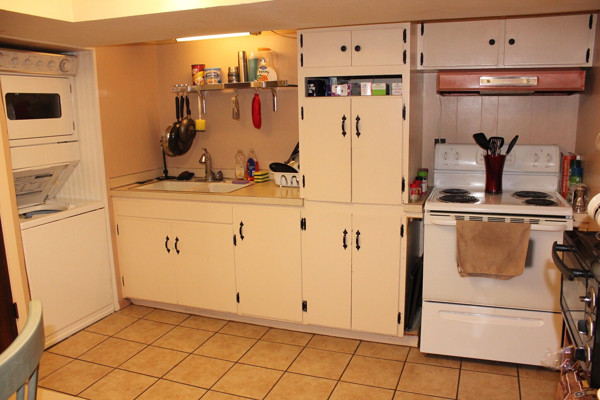 Kitchen - 274 N 300 W