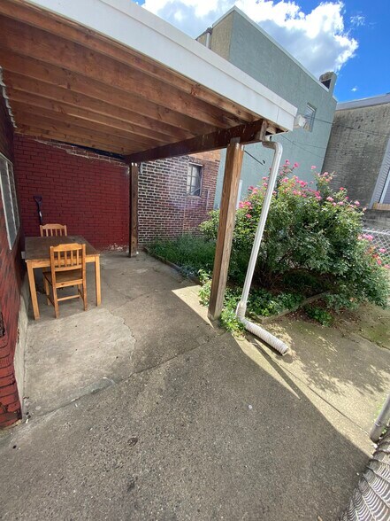 Backyard - 2552 E Clearfield St