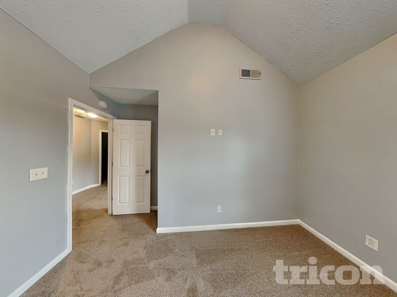 Building Photo - 803 Freedom Walk