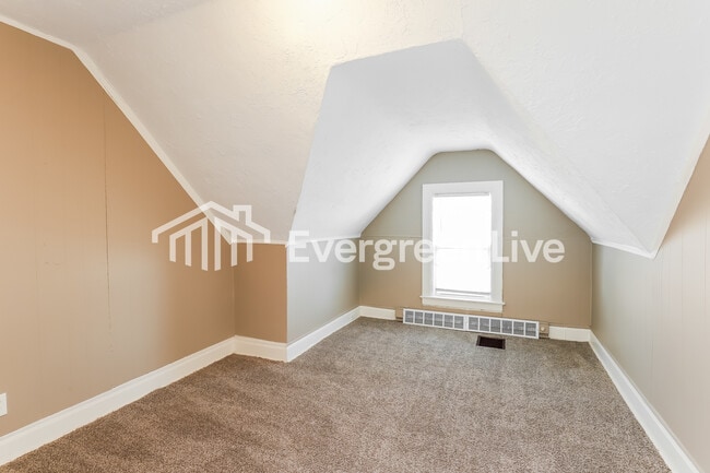 Building Photo - 4215 Grant St