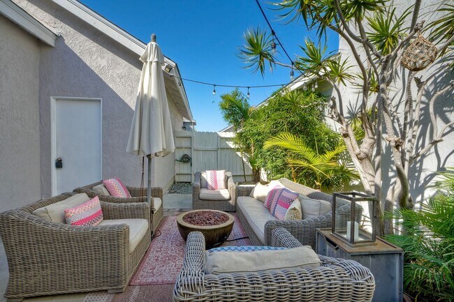 Building Photo - Furnished 2 bedroom in Carlsbad-Close to Beach