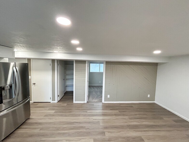 Building Photo - 777 N 1000 W