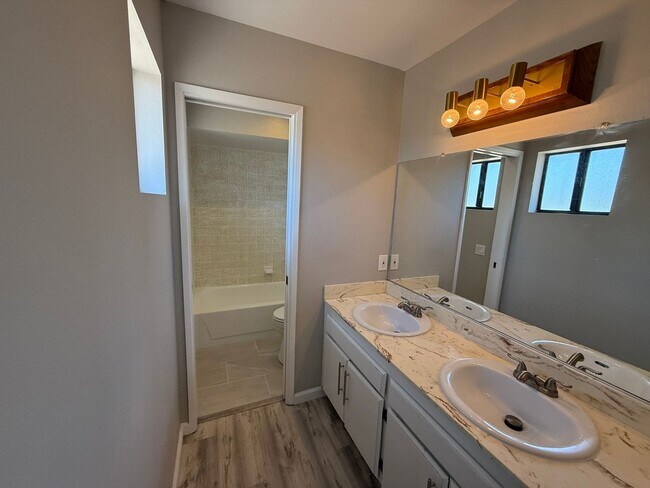 Building Photo - 2 ON 1 PROPERTY in ALPINE! 3BR/2BA home PL...