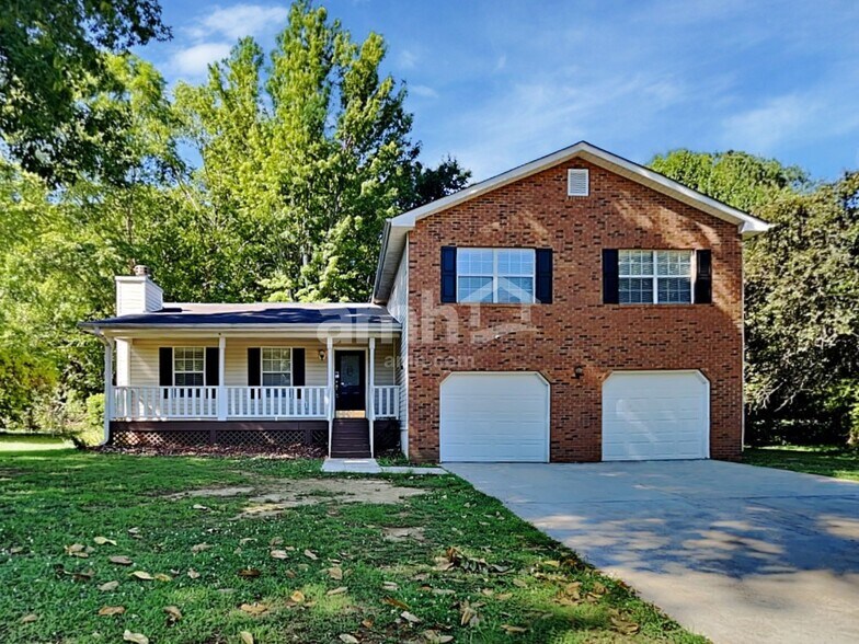 Primary Photo - 137 Solomon Dr