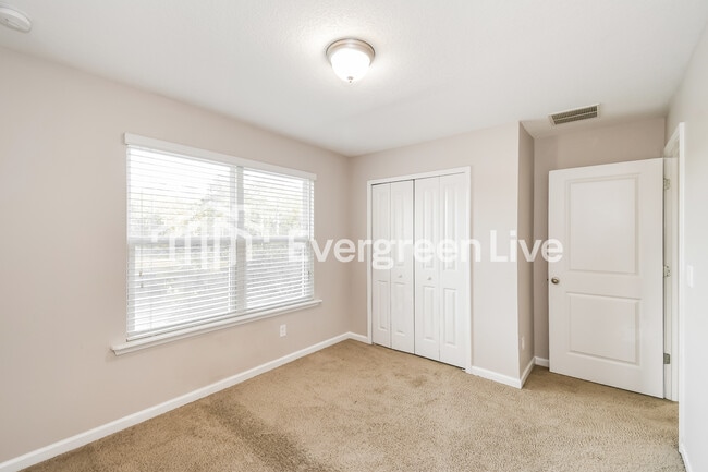 Building Photo - 3650A Creswick Cir