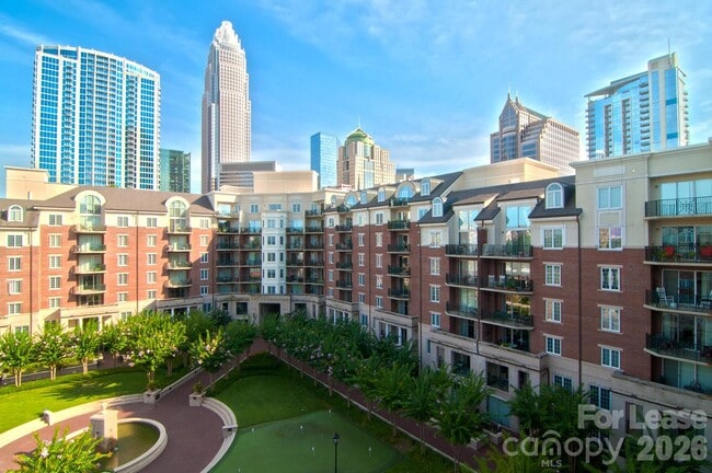 Building Photo - 300 W 5th St