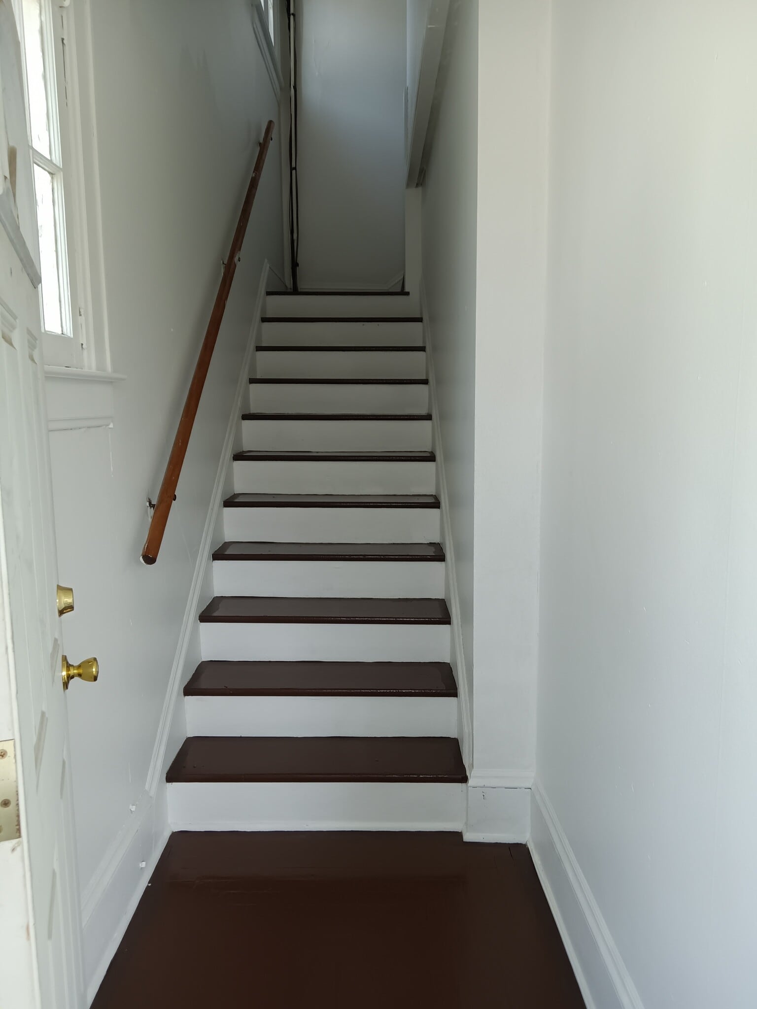 Building Photo - 1552 Lewis St