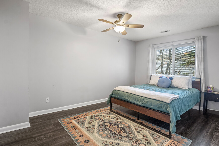 Building Photo - 7540 Chatham Cir