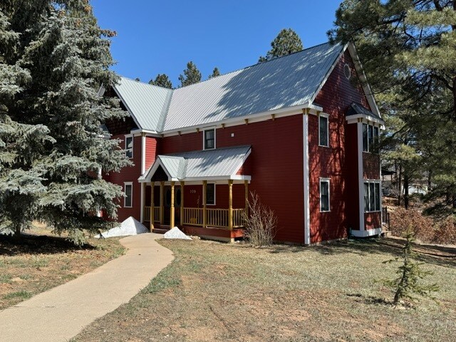 Building Photo - 281 Silver Queen S