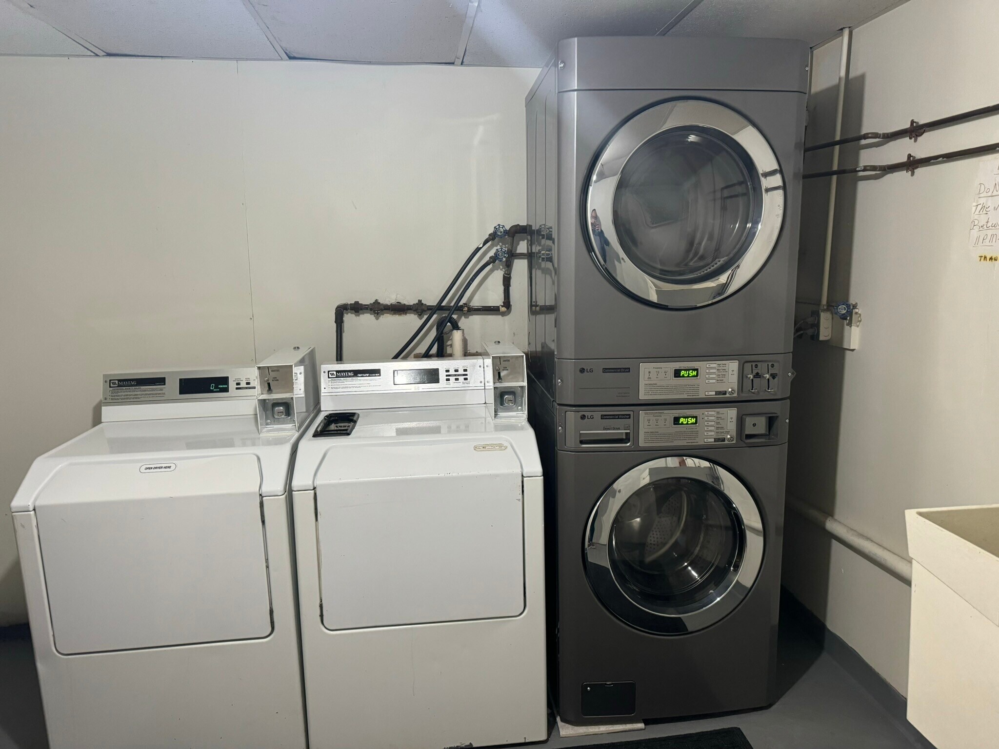 Building Photo - 212 Winthrop Rd