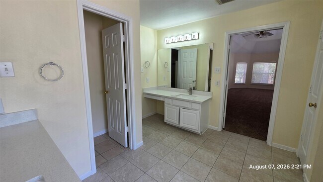 Building Photo - 15335 Garett Green Cir