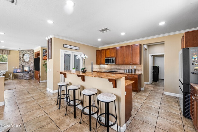 Building Photo - 44256 Dahlia St