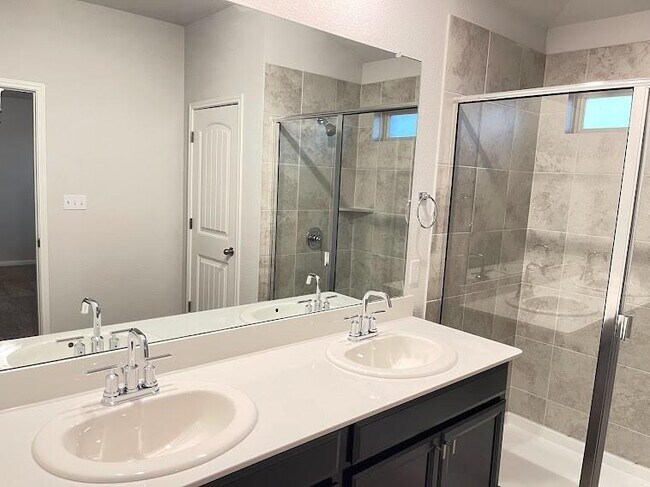 Building Photo - 1629 Dubiel Dr
