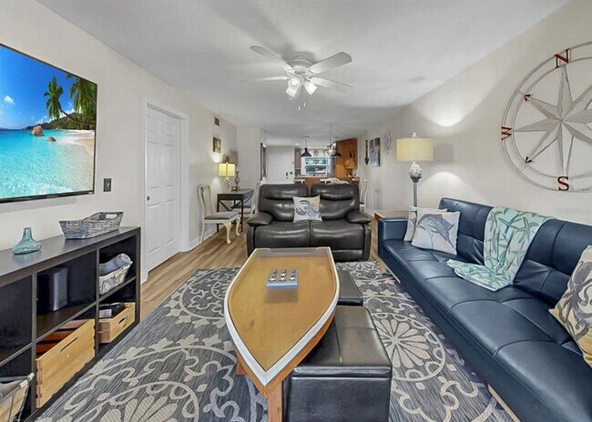 Building Photo - 1028 Apollo Beach Blvd