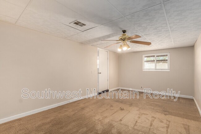 Building Photo - 10546 E Boise St