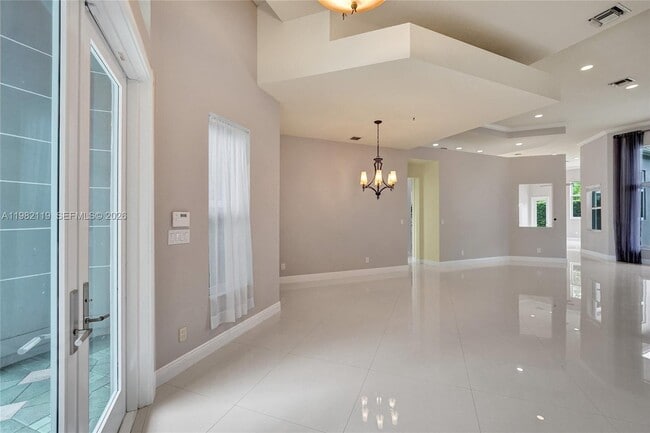 Building Photo - 8006 N Savannah Cir