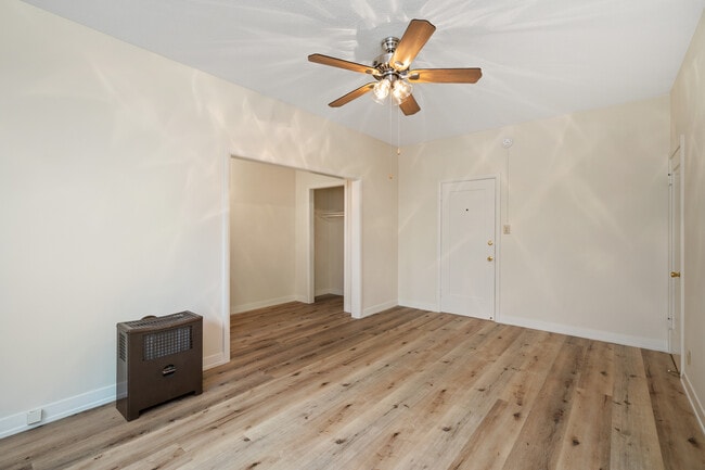 Building Photo - 4121 Halldale Ave