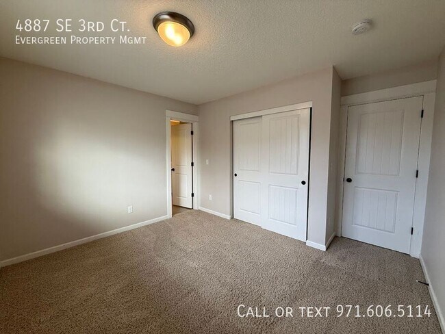 Building Photo - 4887 SE 3rd Ct