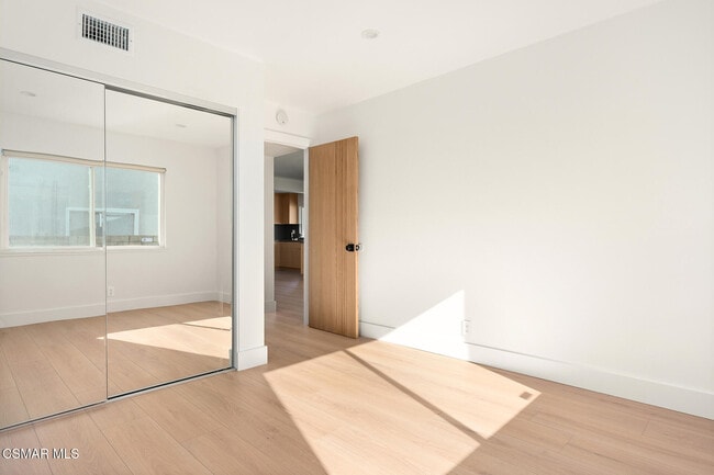 Building Photo - 84 Sunny Vista Ave