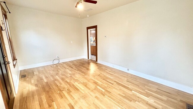 Building Photo - Looking for a short-term 5-month lease? |Character-Rich 1912 Home in North Portland – Spacious 2 ...