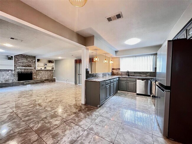 Primary Photo - 13819 Wickersham Ln