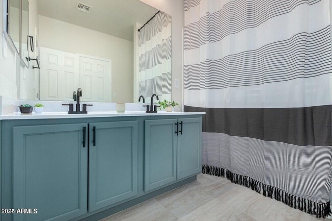 Building Photo - 26180 W Wahalla Ln